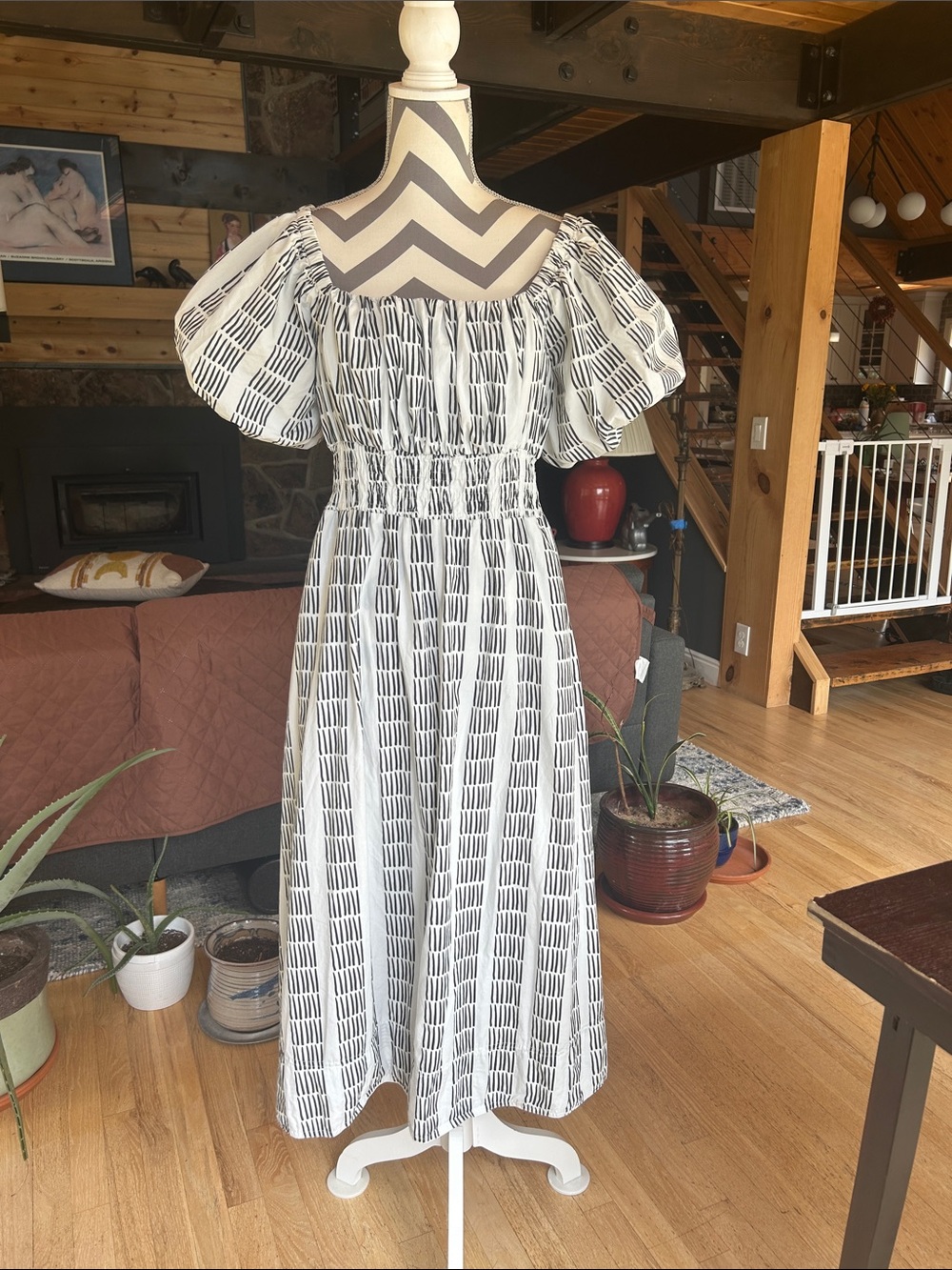 Maeve Smocked Puff-Sleeve Midi Dress in Black & White Size Medium